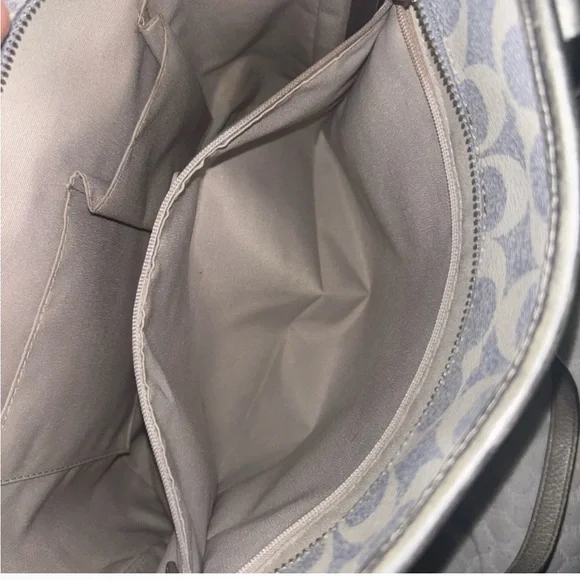 Coach Signature Peyton Heritage Tote Lt Denim Silver Leather Accent EUC COA - Picture 10 of 12
